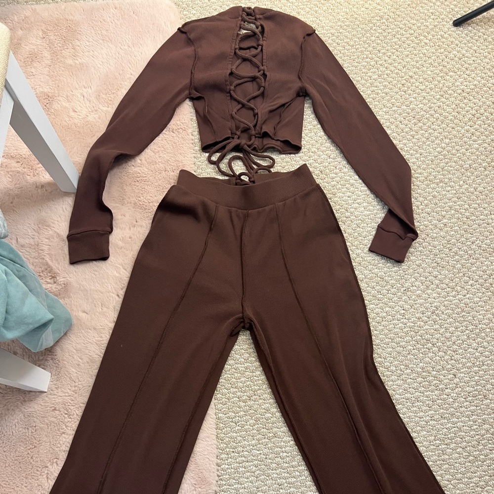2 piece set never worn!! No tags